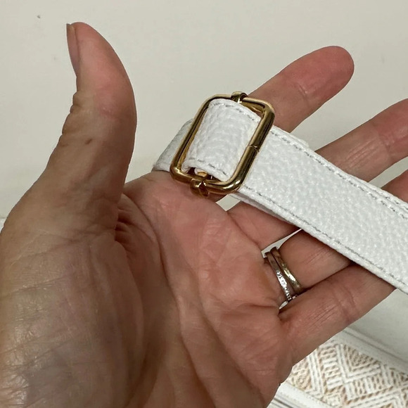 Stone Mountain Accessories Cream and White Crossbody Bag NWOT - Picture 10 of 10